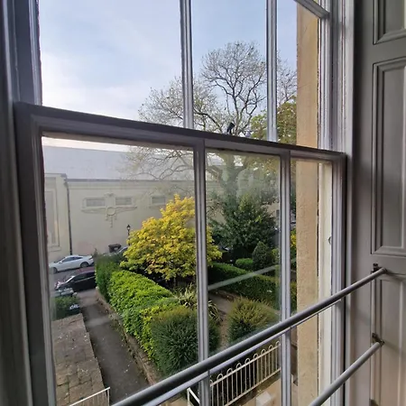 Apartment Clifton Nr Centre, Georgian Period Flat, Permit Parking X1, Garden Bristol