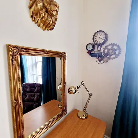 Apartment Clifton Nr Centre, Georgian Period Flat, Permit Parking X1, Garden Bristol