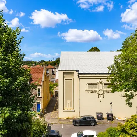 Str8bs8 Georgian 2-bedroom Apartment, Clifton, Parking & Garden Apartment Bristol