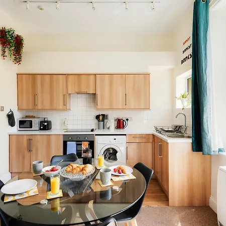 Apartamento Clifton Nr Centre, Georgian Period Flat, Permit Parking X1, Garden *